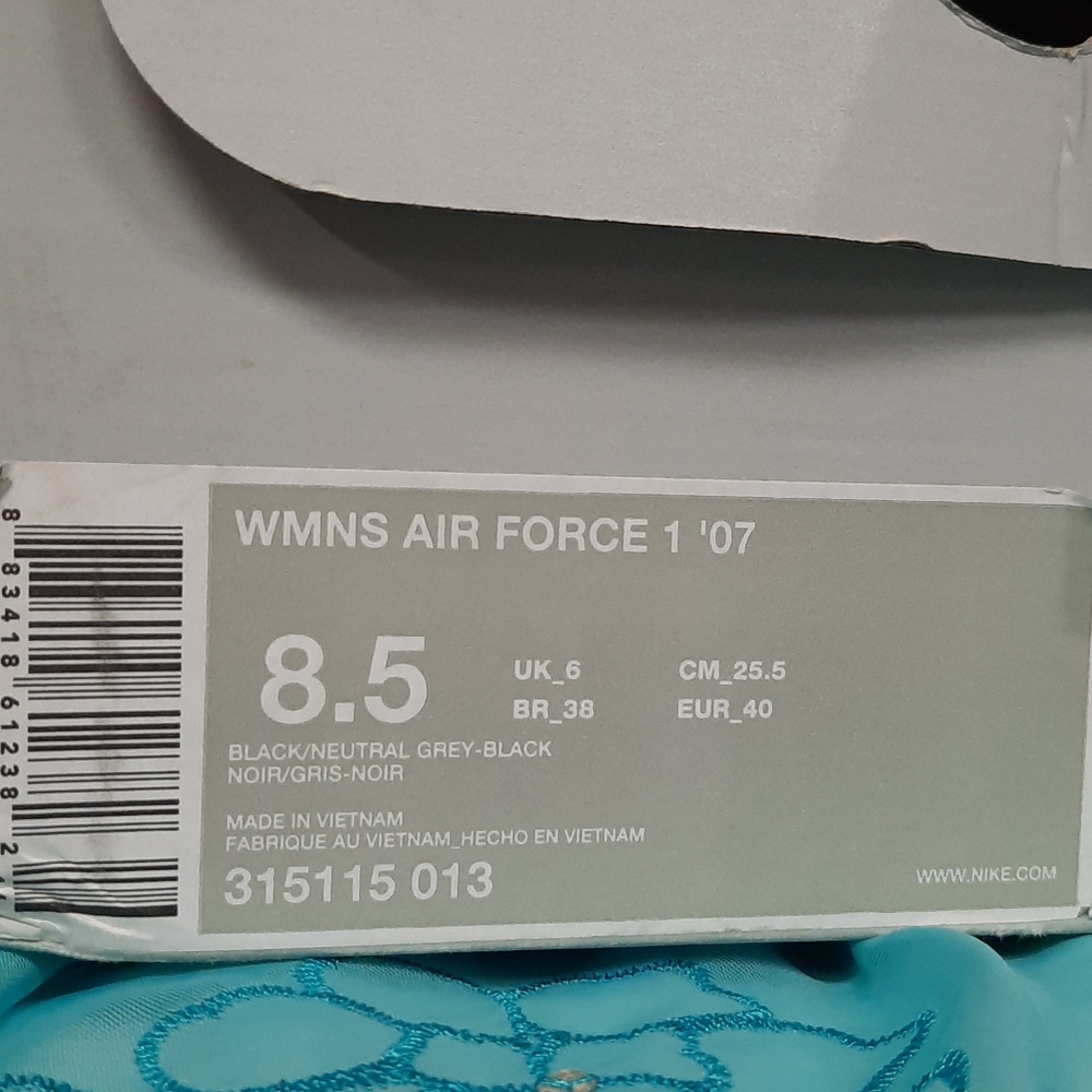 WMNS Nike Air Force 1  '07 - Picture 12 of 15